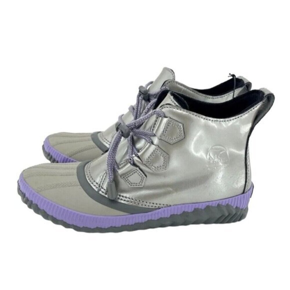 Sorel Women's Out N About Chrome Purple Waterproof Boot SZ 6 New